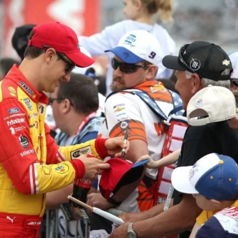 Logano 1
